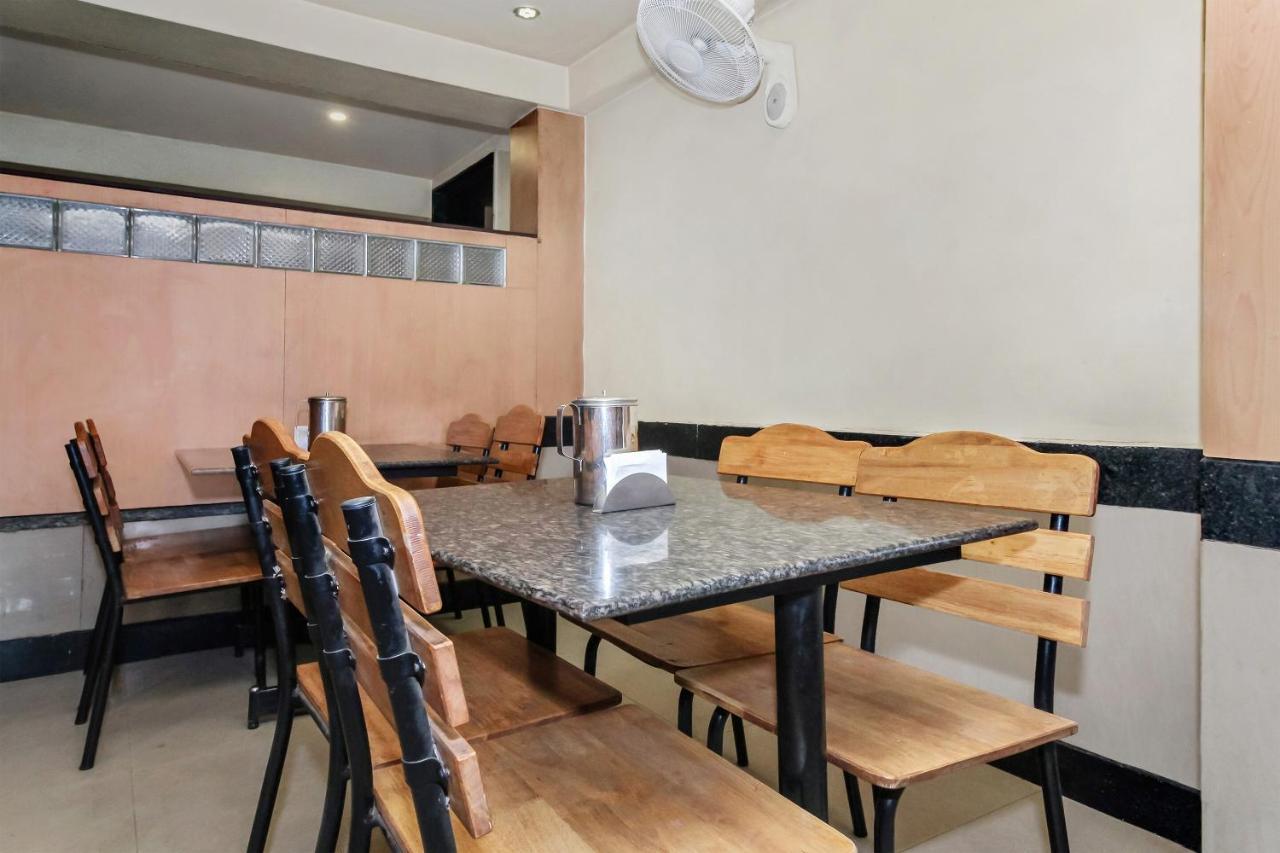Oyo 30537 Hotel Megharaj Bídzsápur Kültér fotó