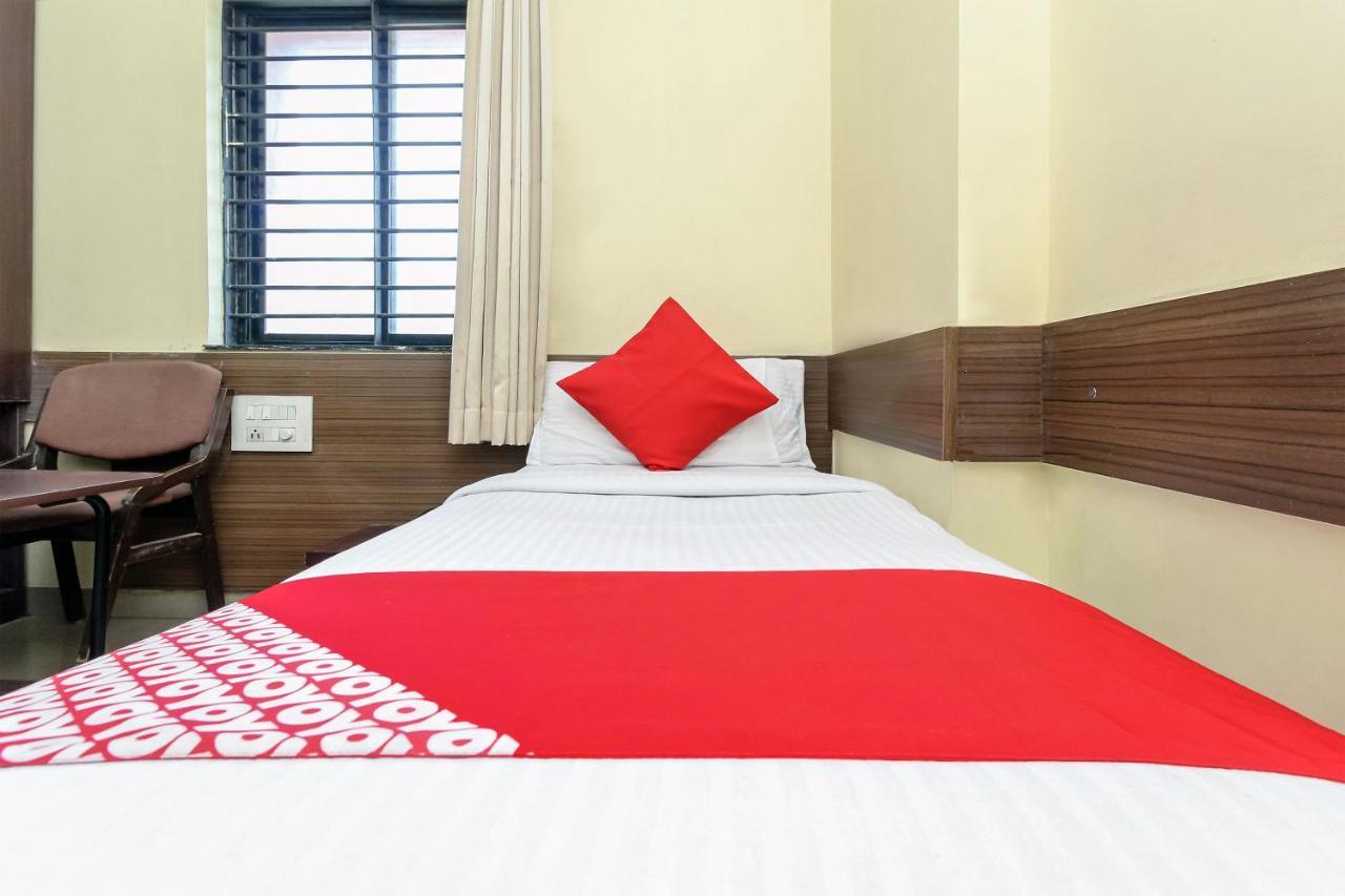 Oyo 30537 Hotel Megharaj Bídzsápur Kültér fotó