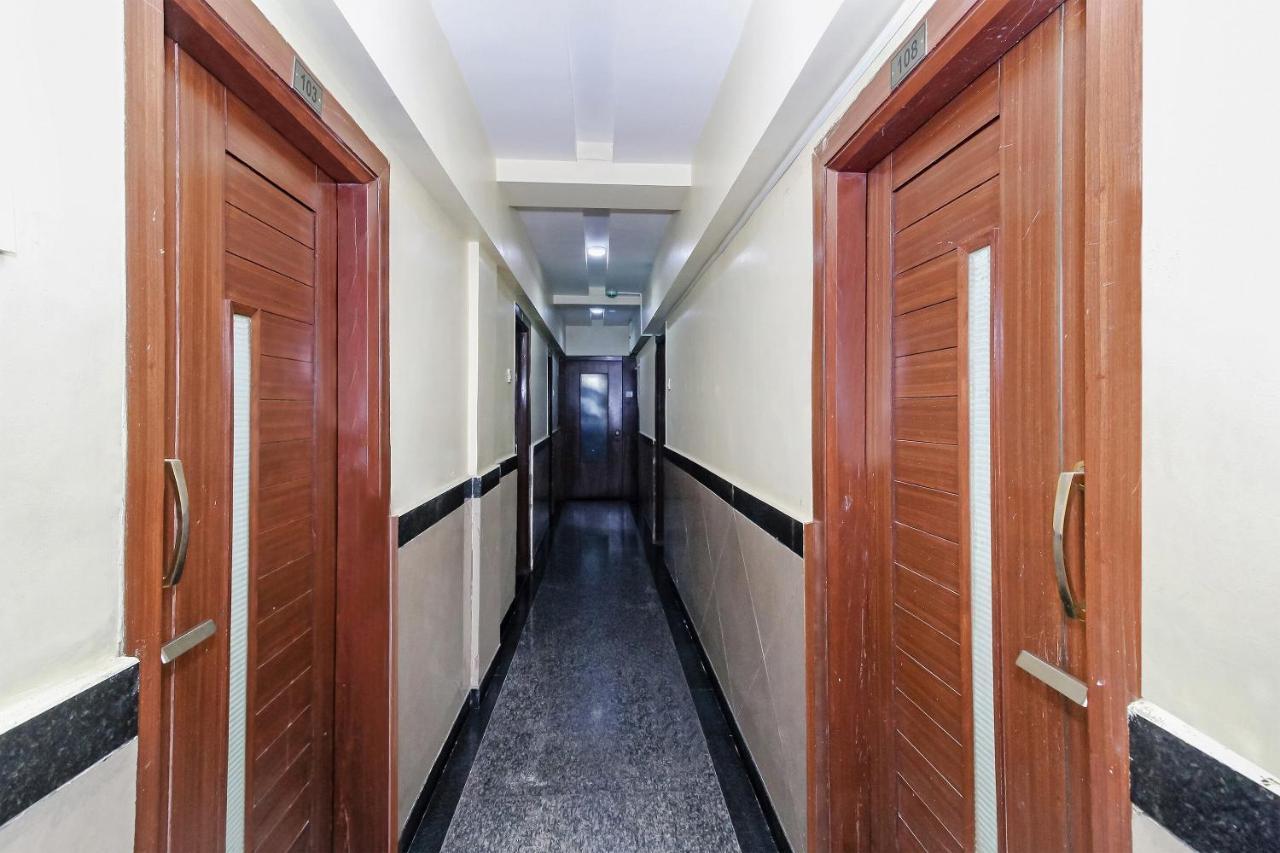 Oyo 30537 Hotel Megharaj Bídzsápur Kültér fotó