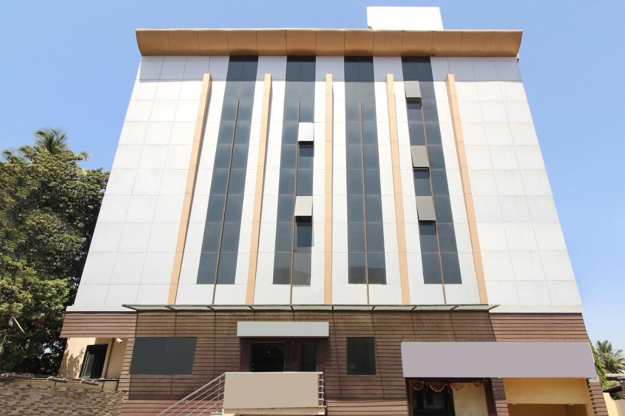 Oyo 30537 Hotel Megharaj Bídzsápur Kültér fotó